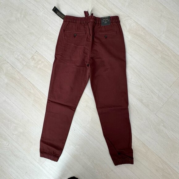 Banana Republic Travel Jogger Midrise Tapered Leg Maroon Mens Small - Picture 6 of 8